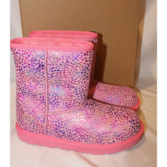 NIB UGG Classic Short II Spots Boots Pink Purple Youth 5 Women's 6.5-7 - Picture 3 of 6